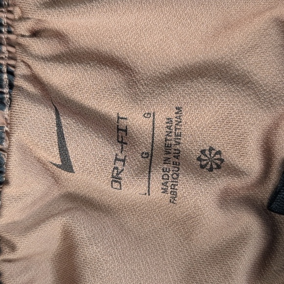 Nike Women's Brown Leopard Print Running Shorts - Picture 2 of 12